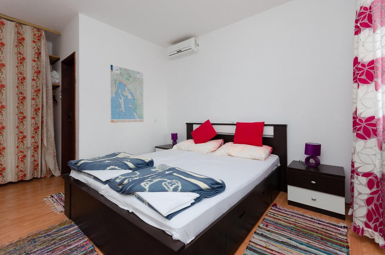 Apartments And Room Luka Klenovica Ngoại thất bức ảnh